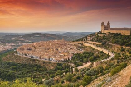 Stadt und Provinz in Spanien: Ein umfassender Leitfaden zu Kultur, Geschichte und Sehenswürdigkeiten