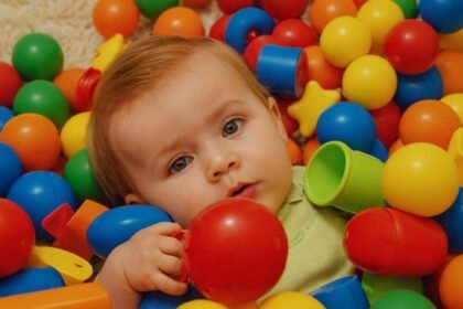 Spielzeug ab 1 Jahr für Jungen: Die besten Tipps für die richtige Auswahl