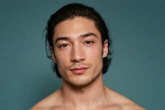 Filme von Ezra Miller: Eine Übersicht über die vielseitigen Rollen des Schauspielers